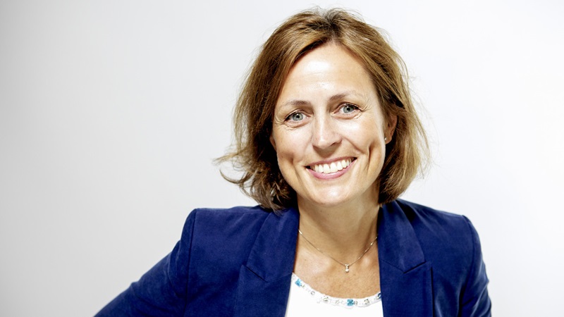 Ingebjørg Tollnes, Kommunikasjonsdirektør i Komplett Group